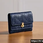 Home 22 디올 오블리크 지갑의 활용법 - A compact luxury wallet made of soft, high-quality leather featuring the iconic Dior Oblique pattern...